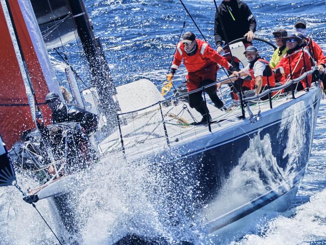 Tasmania's defending champion Alive powers down the NSW Coast on the opening day of the Rolex Sydney-Hobart. Picture Rolex-Carlo Borlenghi.jpg