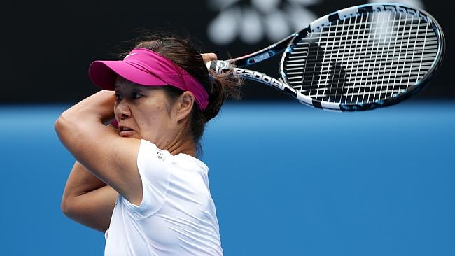 Li Na wins in straight sets over Flavia Pennetta at the Australian Open. Pic: Colleen Petch. 