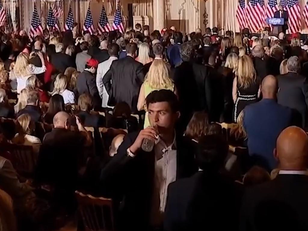 The crowd lost interest during the hour-long speech. Source: The Recount/Twitter