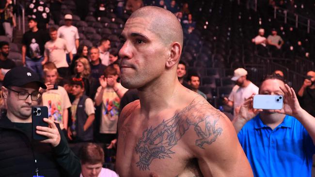 LAS VEGAS, NEVADA - MARCH 08: Alex Pereira of Brazil walks to the locker room after being defeated by Magomed Ankalaev of Russia in the Light Heavyweight Title during UFC 313 at T-Mobile Arena on March 08, 2025 in Las Vegas, Nevada.   Ian Maule/Getty Images/AFP (Photo by Ian Maule / GETTY IMAGES NORTH AMERICA / Getty Images via AFP)