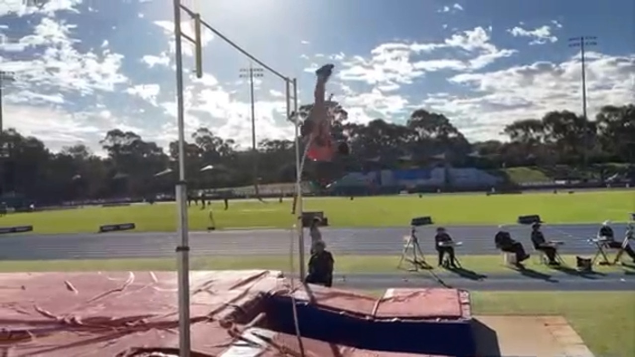 Brisbane's Benjamin Guse pole vaults at Australian Championships