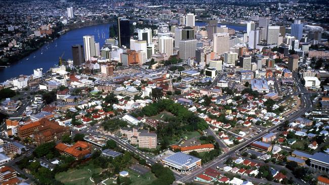 Aerial View of Spring Hill and city skyline - 1986. Picture: Brisbane City Council