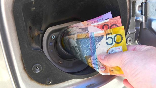 Petrol prices have been spotted with as much as a 40c difference in a recent price cycle across Melbourne.