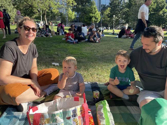 Rebecca Ewers and Florian Debout at Flagstaff Gardens in the Melbourne CBD for the 2024 New Year's Eve fireworks. Picture: Himangi Singh