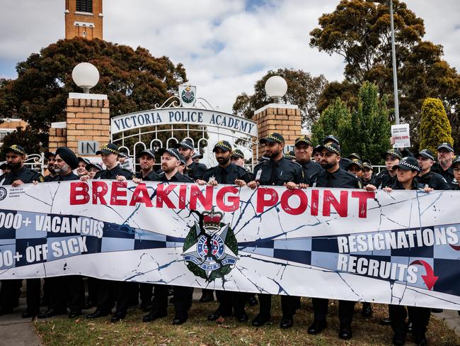 MELBOURNE, AUSTRALIA- NewsWire November 14, 2024: Victorian Police stage a walkout protest at Victorian Police Academy in Glen Waverley over ongoing industrial relations pay disputes. Picture: NewsWire / Nadir Kinani