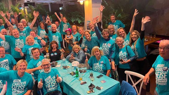 Port Macquarie volunteers celebrate the strong performance of teal independent Caz Heise.