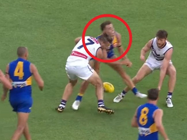 Zac Langdon's head knock with Nat Fyfe.