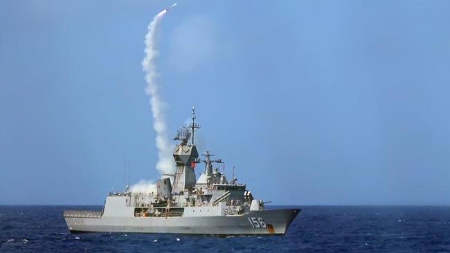 Australian navy divers were detangling fishing net from the propellers of HMAS Toowoomba when a nearby Chinese warship used sonar pulses.
