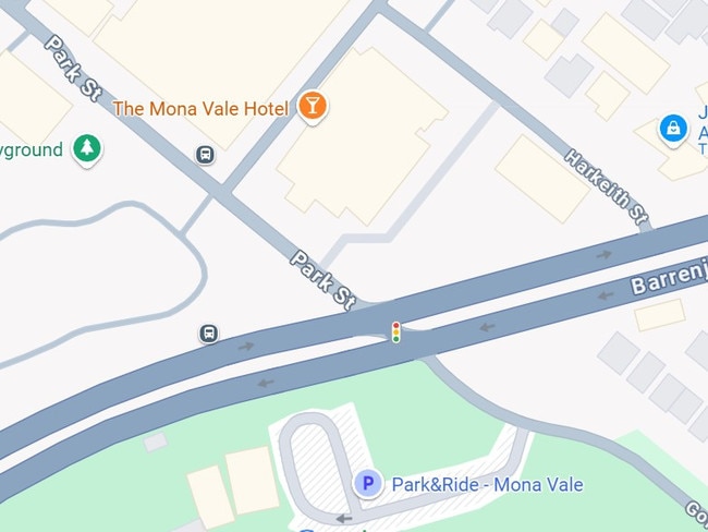 Plain allegedly drove through red traffic signals at the intersection of Barrenjoey Rd and Park St, Mona Vale, during the police chase. Picture: Google Maps.