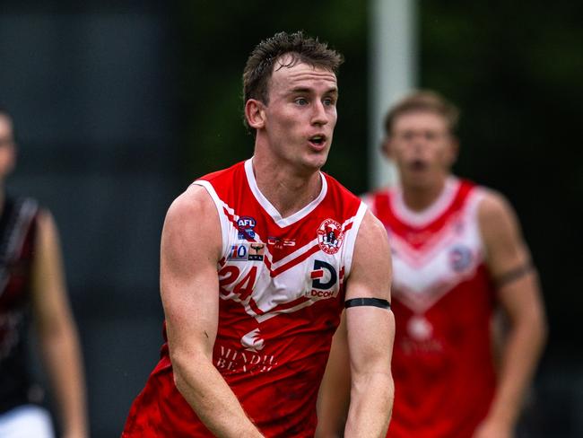 Tanner Lovell playing for Waratah in the 2024-25 NTFL season. Picture: Patch Clapp / AFLNT Media