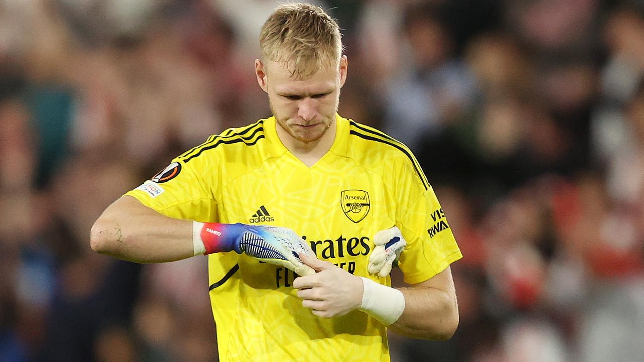 EINDHOVEN, NETHERLANDS – OCTOBER 27: Aaron Ramsdale of Arsenal looks dejected following their side's defeat in the UEFA Europa League group A match between PSV Eindhoven and Arsenal FC at Phillips Stadium on October 27, 2022 in Eindhoven, Netherlands. (Photo by Dean Mouhtaropoulos/Getty Images)