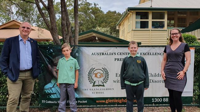 Peter Seldon, Speech and Language Development Australia chairman with SALDA human resources manager Jillian Campbell with students from The Glenleighden School.