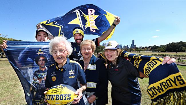 JT fans (clockwise from back left) Jared Rogers, 14, Christopher Matthews, Julie Powell, Cathy Webber and Thelma Gill. Picture: Annette Dew