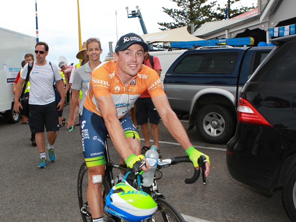 Gerrans all smiles on the way to the podium. Photo: Dylan Coker.