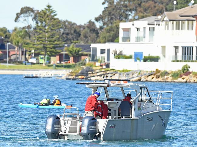 26/08/20 - EPA conducting testing at West Lakes.Picture: Tom Huntley