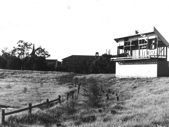 Cumberland Oval in 1982 before construction began on the new Parramatta Stadium. Picture: News Archives