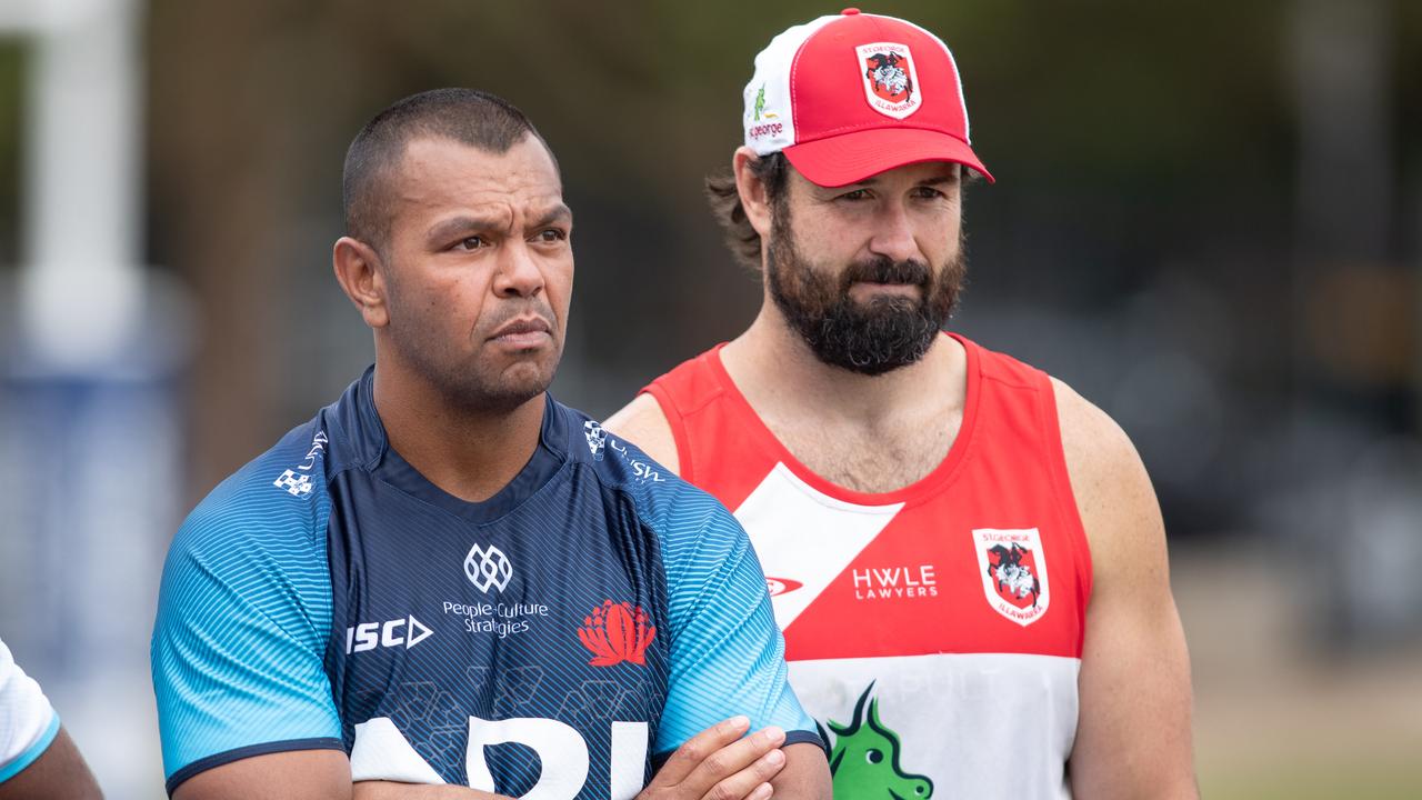 The Waratahs and Dragons trained together at Daceyville on Monday. Pics by Julian Andrews.