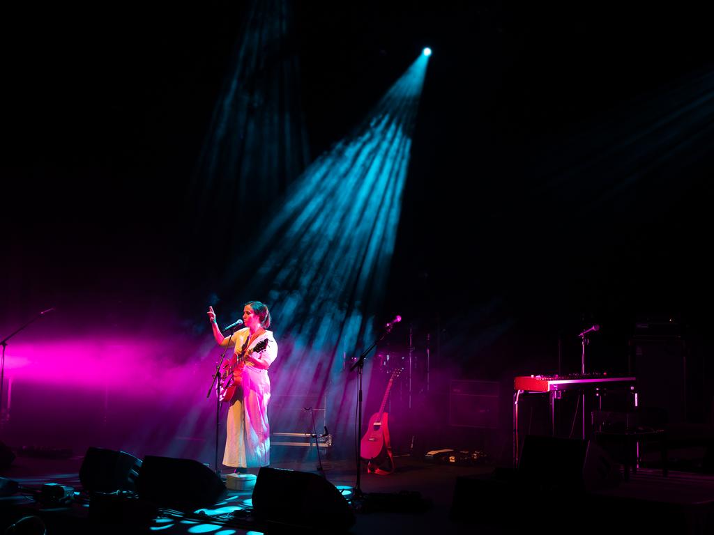 Local musician Leanne Tennant supported Fanning during last week’s performance. Picture: Cairns Regional Council