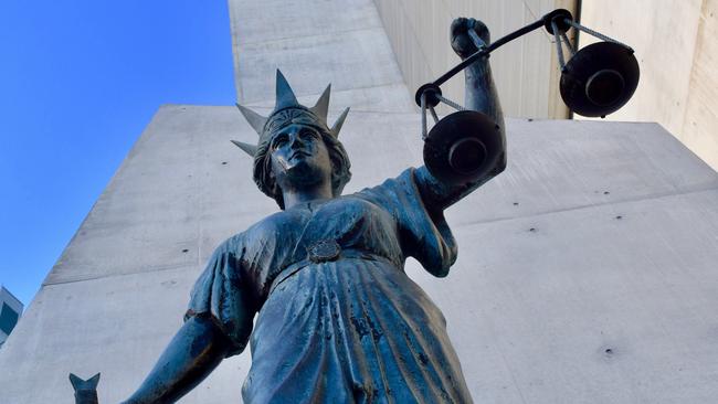 Court generic, Lady Justice statue