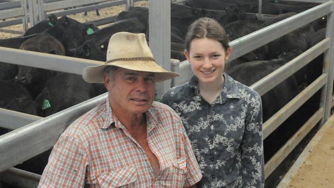 Rod Manning, of Davilak Pastoral, and his granddaughter Matilda Reeve, sold about 580 Angus steers at between $930-$1190 at the Wodonga Angus weaner sale.