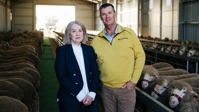 Nigel and Kate Kerin at their on-property sale at Yeoval, NSW, where they averaged $3096 for 500 offered and sold. Picture: Supplied