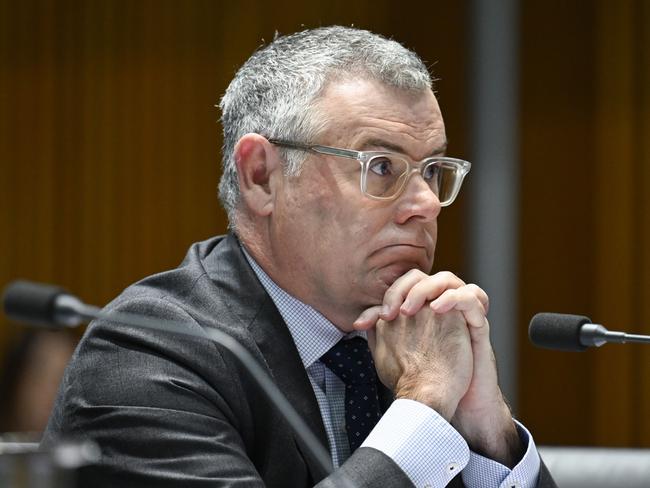 CANBERRA, AUSTRALIA  - NewsWire Photos - February 24 2025: Senator Murray Watt appears before the Legal and Constitutional Affairs Estimates at Parliament House in Canberra. Picture: NewsWire / Martin Ollman