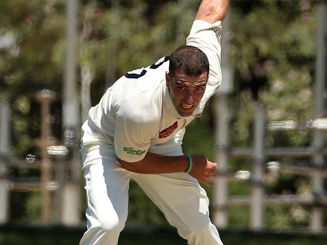 VTCA Cricket: Sunshine United v Strathmore: Chris Williams of Strathmore bowlingSaturday, January 23, 2021, in Albion, Victoria, Australia. Picture: Hamish Blair