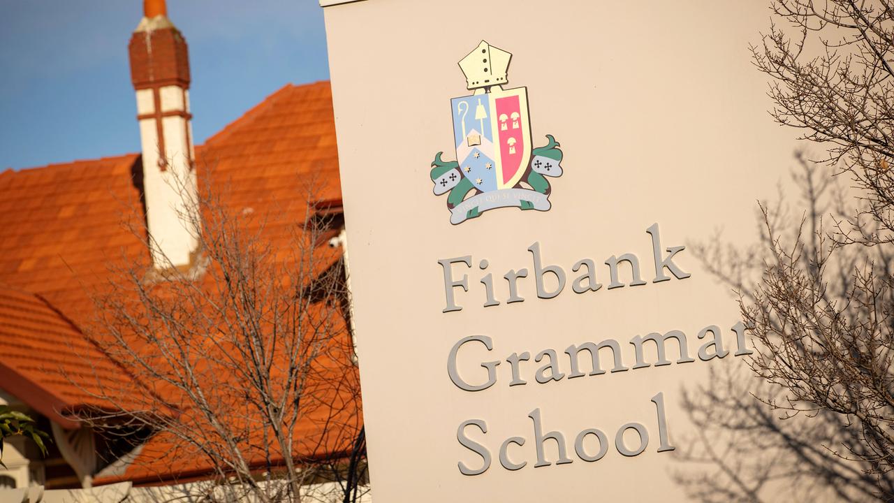 Firbank Grammar students warned to be wary of suspicious man | Herald Sun