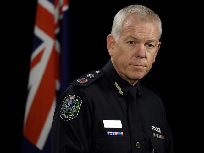 Police Commissioner Grant Stevens said Victorians self-isolating for 14 days upon arrival was a likely first step before allowing free travel between the two states. Picture: NCA NewsWire / Naomi Jellicoe