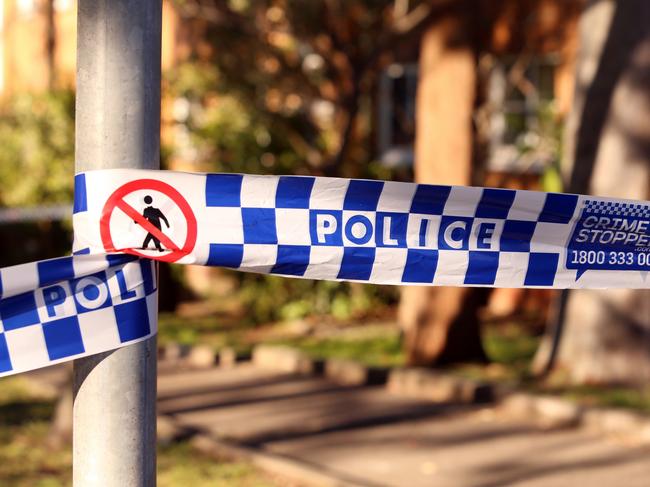 SYDNEY, AUSTRALIA - NewsWire Photos SEPTEMBER 14, 2020: Police officers from South Sydney Police Area Command are pictured on scene at Erskineville Housing Estate where a 57 year old man died following an assault on Swanson Street, Erskineville. A 28 year old man was arrest several hours later and taken to Mascot Police Station. Picture: NCA NewsWire / Nicholas Eagar