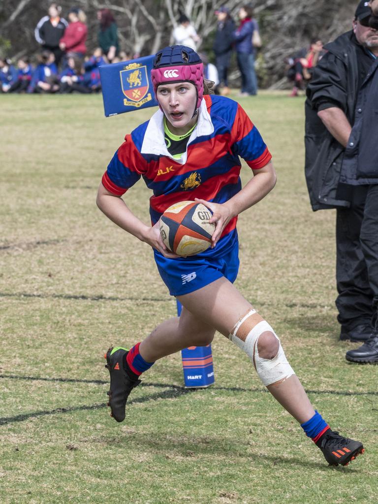 Hannah Nielsen for Downlands. Selena Worsley Shield game2. Girl's rugby 7s Downlands vs Glennie. Saturday, August 6, 2022. Picture: Nev Madsen.