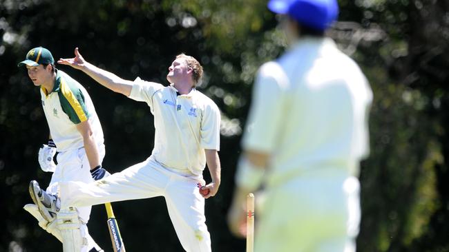 Tim Birch is back to lead a young Hastings side.