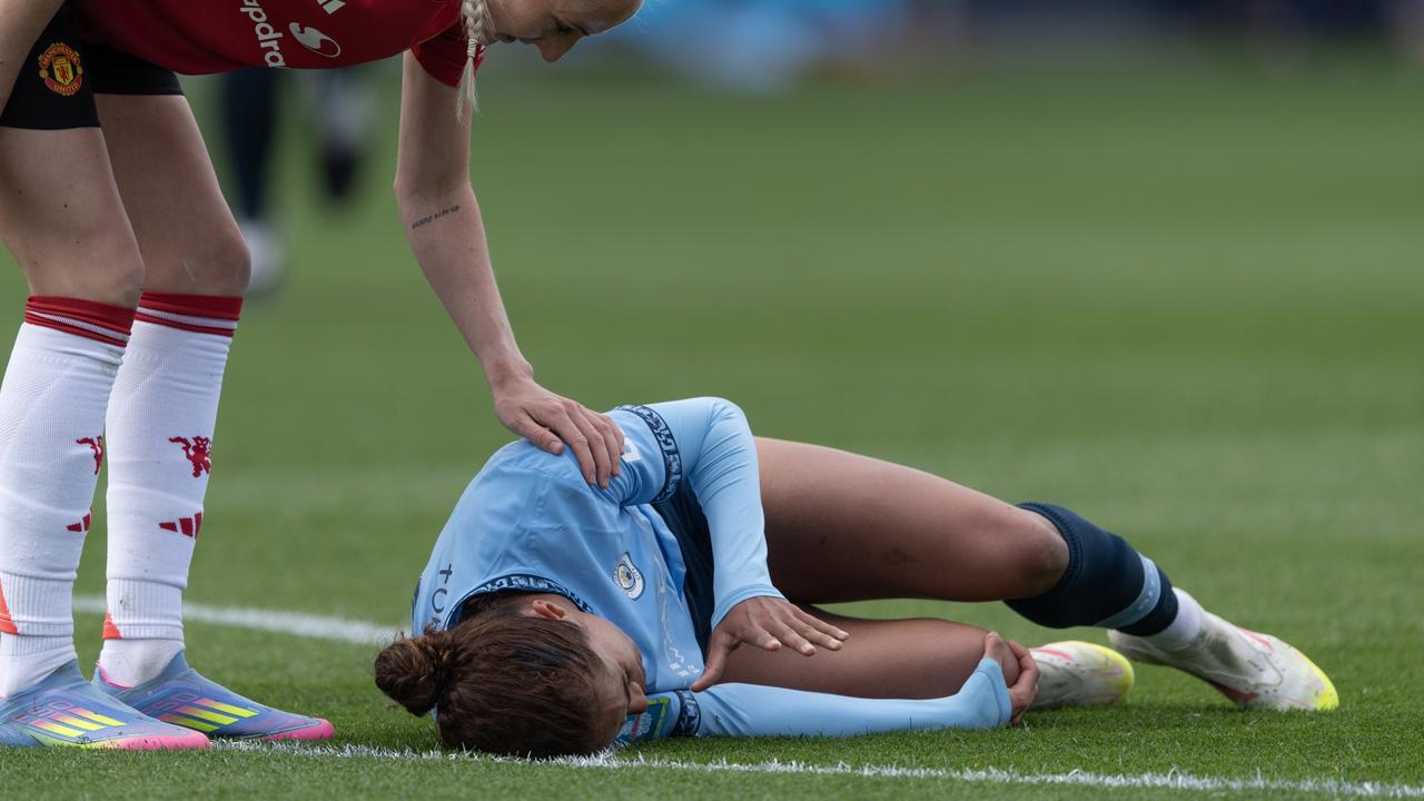 Fowler down on the ground after sustaining the injury. (Photo by Visionhaus/Getty Images)