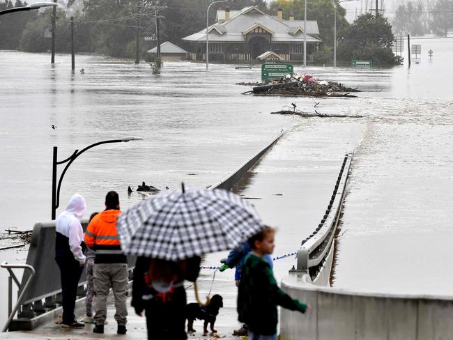 $225m to protect the west from flooding