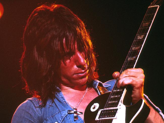 Jeff Beck performing in 1977 in Santa Monica, California (Photo by Jeffrey Mayer/WireImage)