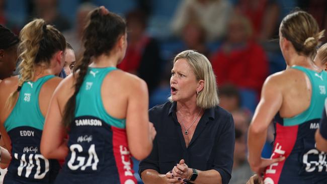 Vixens head coach Simone McKinnis addresses her side at Ken Rosewall Arena on April 02, 2022 in Sydney. Photo: Getty Images