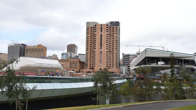 Adelaide CBD view. Photo Naomi Jellicoe.