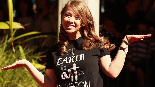 Bindi Irwin celebrates her 18th birthday at Australia Zoo in 2016.