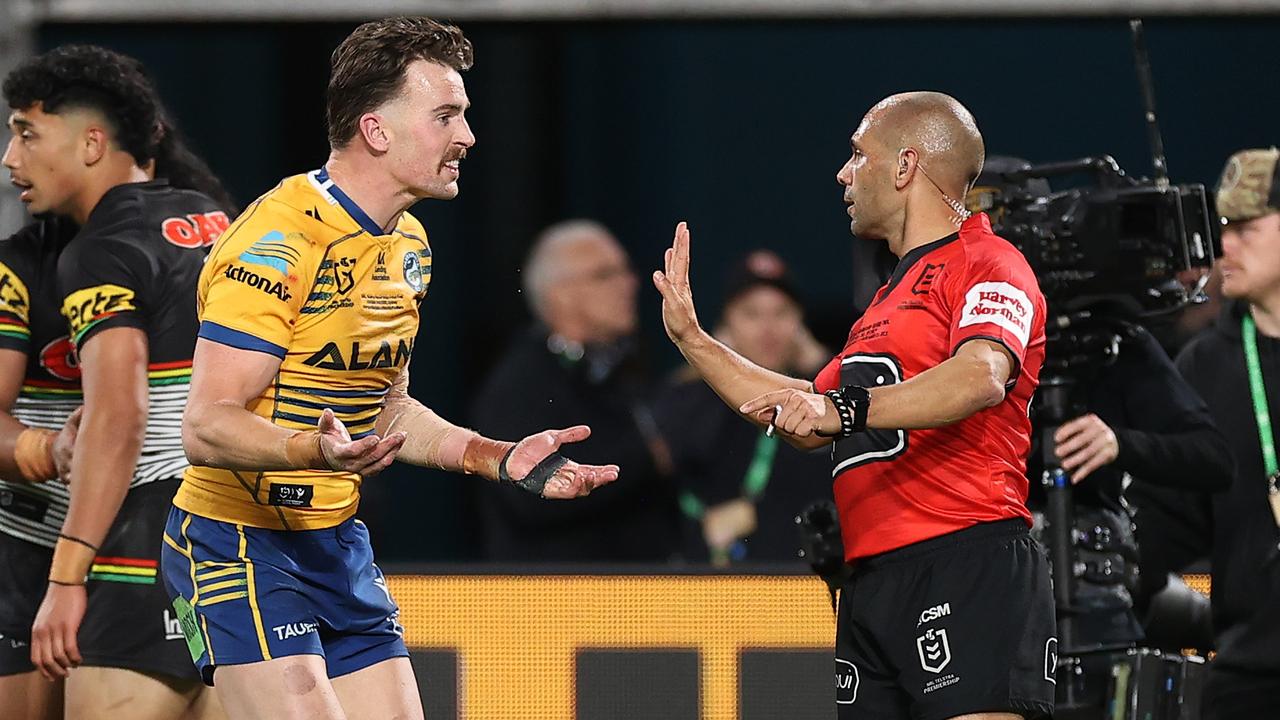 SYDNEY, AUSTRALIA - OCTOBER 02: Clinton Gutherson of the Eels appeals to referee Ashley Klein following a try by Brian To'o of the Panthers during the 2022 NRL Grand Final match between the Penrith Panthers and the Parramatta Eels at Accor Stadium on October 02, 2022, in Sydney, Australia. (Photo by Mark Kolbe/Getty Images)