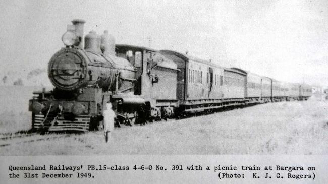The Picnic train stops at Bargara. Picture: Mike Knott BUN091117RAIL3