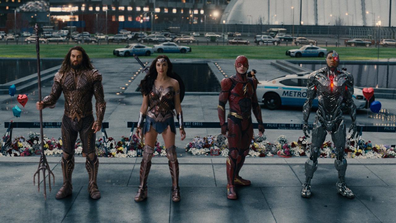 Aquaman (Jason Momoa), Wonder Woman (Gal Gadot), The Flash (Ezra Milelr) and Cyborg (Ray Fisher).