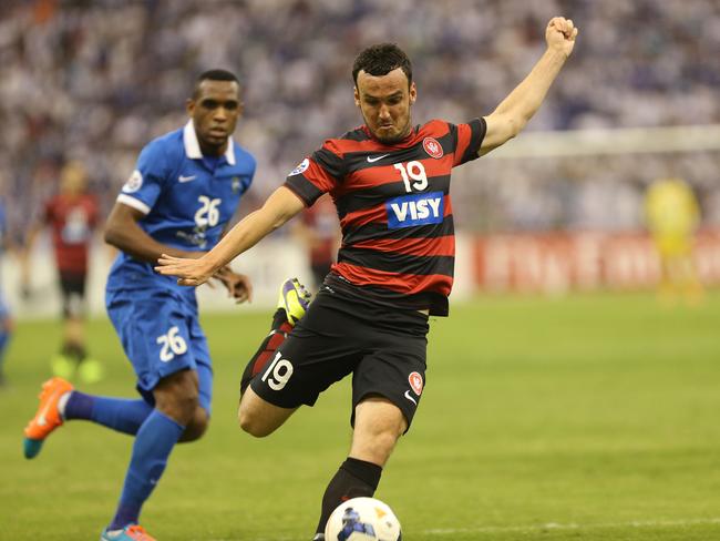 MARK BRIDGE of the Wanderers competes with DIGAO of Al Hilal during the Asian Champions League final match. (Getty Images)