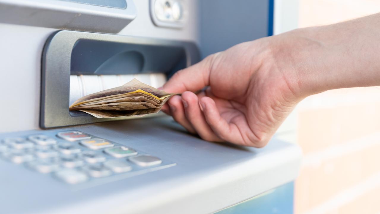 police-investigate-attempted-atm-heist-at-walkerston-the-cairns-post