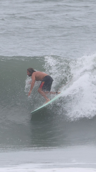 Byron locals 'relaxed' as cyclone looms