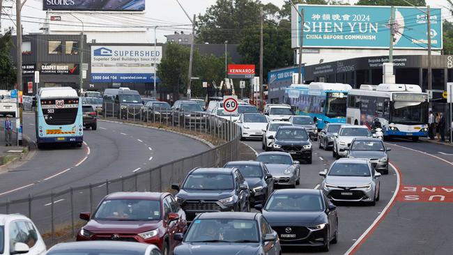 A photo of heavy traffic on Victoria Rd near the Rozelle Interchange.