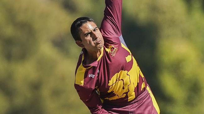 Ejaaz Alavi bowling for Fitzroy Doncaster. Picture: Valeriu Campan