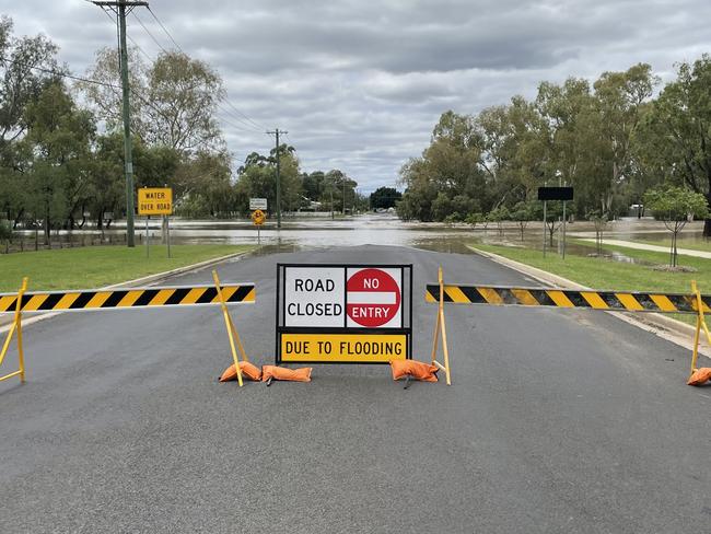 Dalby floodwaters peak as strong warnings to residents issued