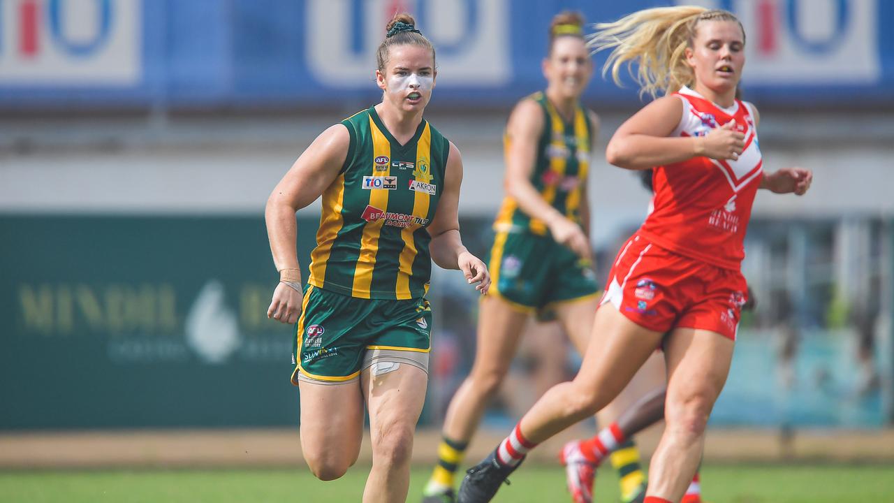 Waratah vs PINT in the 2022-23 NTFL womenÃ&#149;s grand final. Picture: PEMA TAMANG Pakhrin