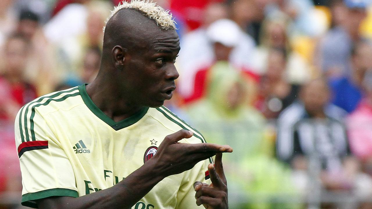 PITTSBURGH, PA - JULY 27: Mario Balotelli #45 of AC Milan signals to teammates against Manchester City during International Champions Cup 2014 at Heinz Field on July 27, 2014 in Pittsburgh, Pennsylvania. (Photo by Justin K. Aller/Getty Images)