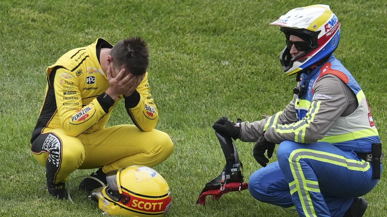 Supercars great crashes out of Indy 500 before race begins